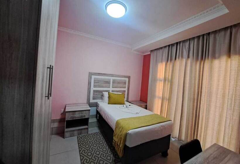 پانسیون Jate Guest House