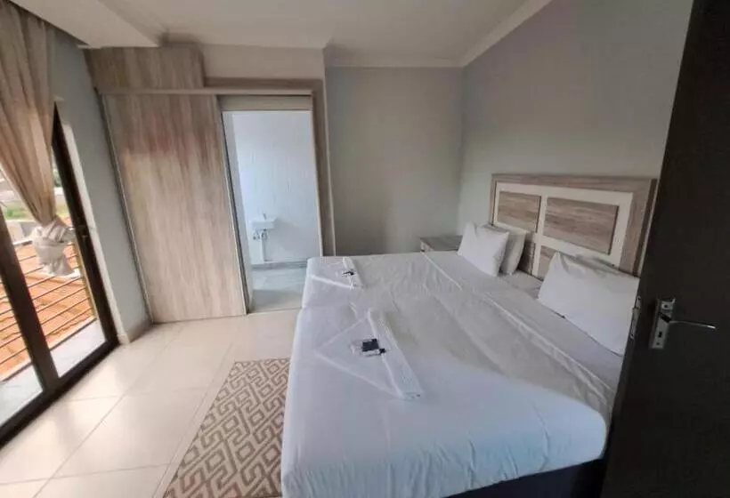 پانسیون Jate Guest House
