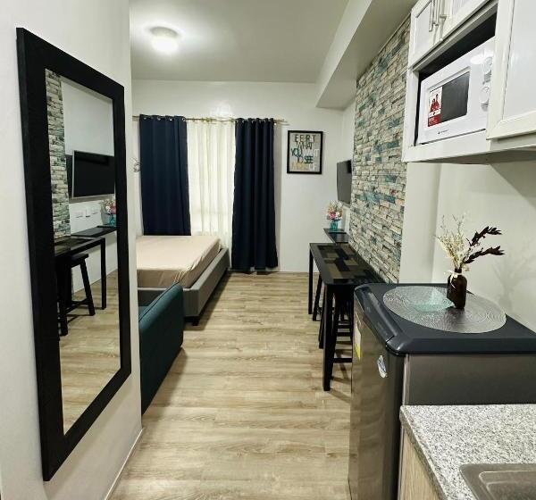 הוסטל Gravins616 Condo Bcd