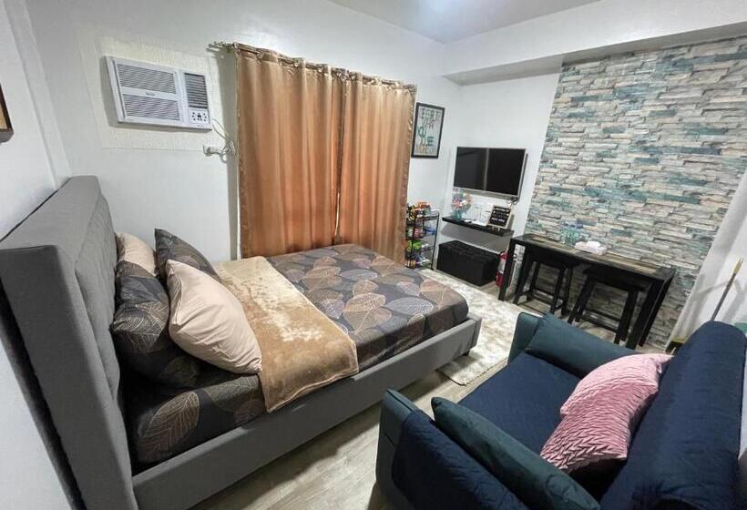 הוסטל Gravins616 Condo Bcd