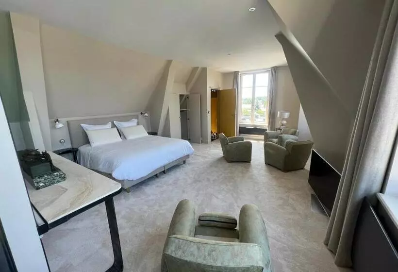 ベッドアンドブレックファースト Logis   La Maison à Pan De Bois   Chambre Art Deco