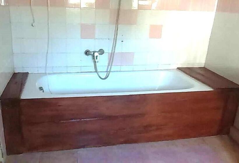 بنسيون Maison D Hôtes Villa Mont Du Pèlerin à Toamasina Madagascar