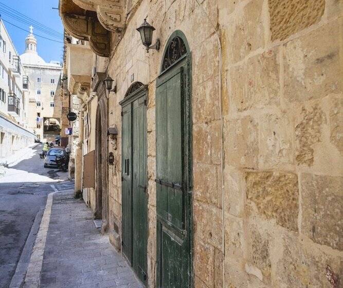 پانسیون Mandera S Boutique Suites & Dorms