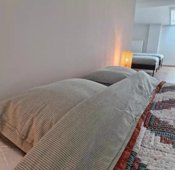 ベッドアンドブレックファースト Habitat