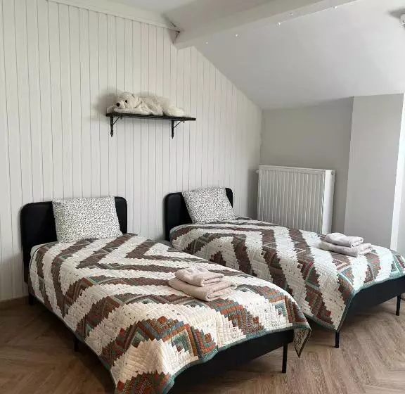 ベッドアンドブレックファースト Habitat