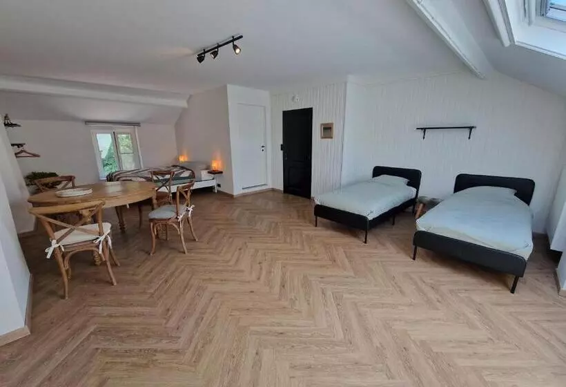 ベッドアンドブレックファースト Habitat