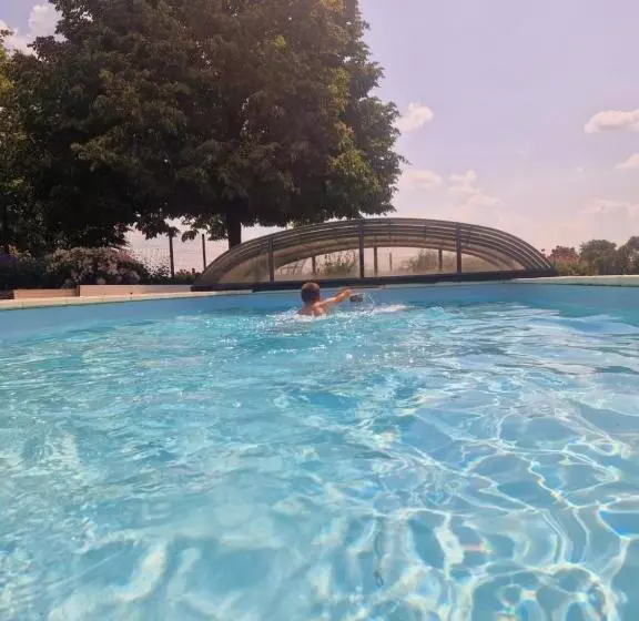 ベッドアンドブレックファースト Habitat