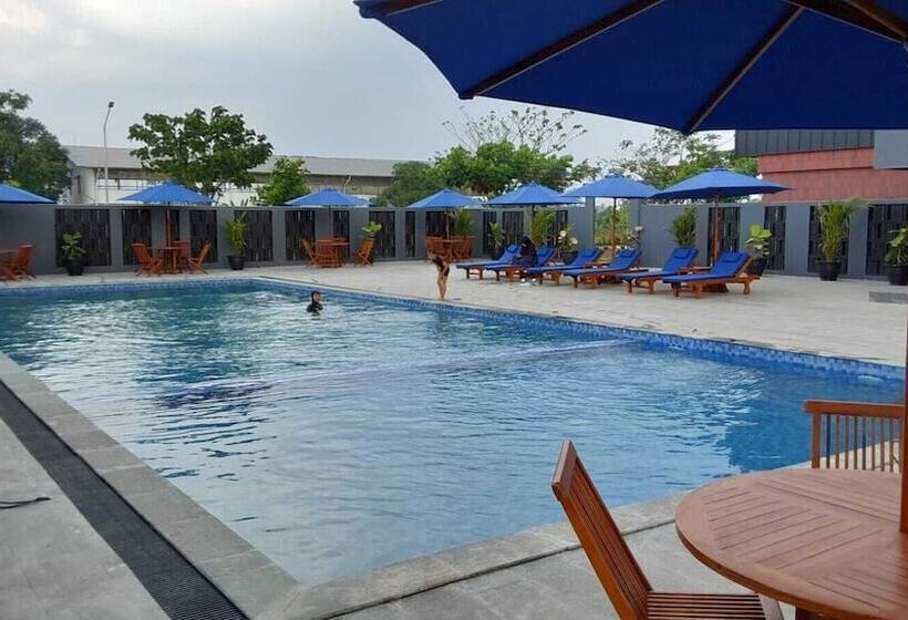 Fieris Hotel & Convention Kertajati