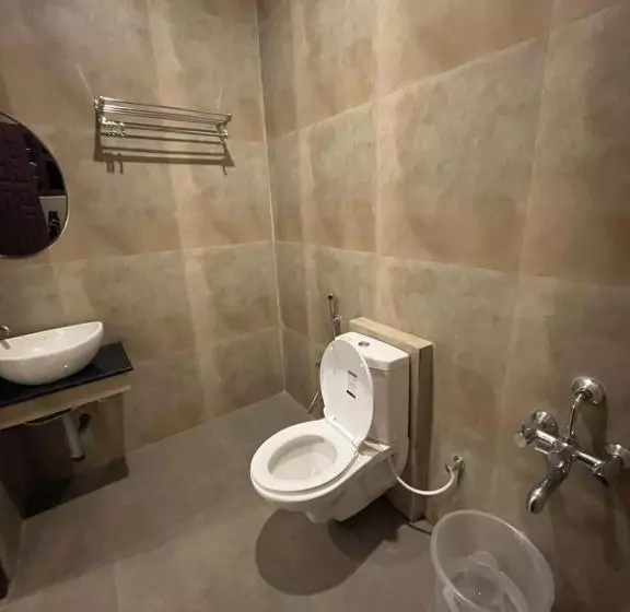 هتل Cactus Inn