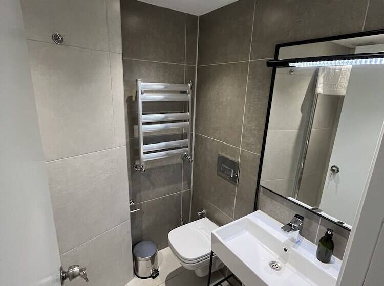 בית מלון כפרי Sezer S Oliva