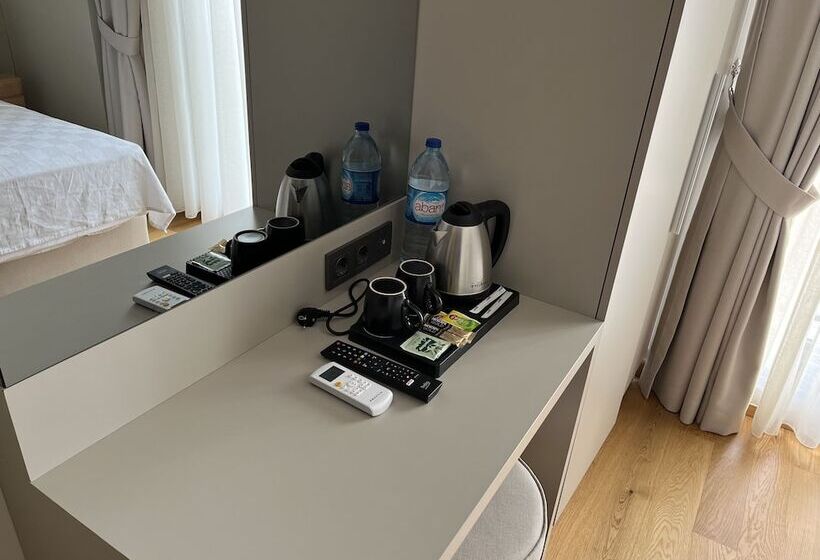 בית מלון כפרי Sezer S Oliva