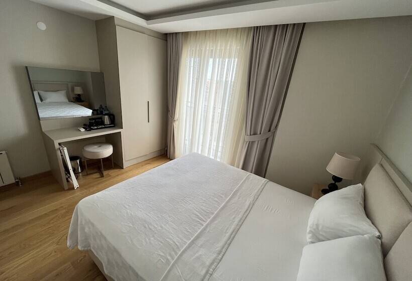 בית מלון כפרי Sezer S Oliva