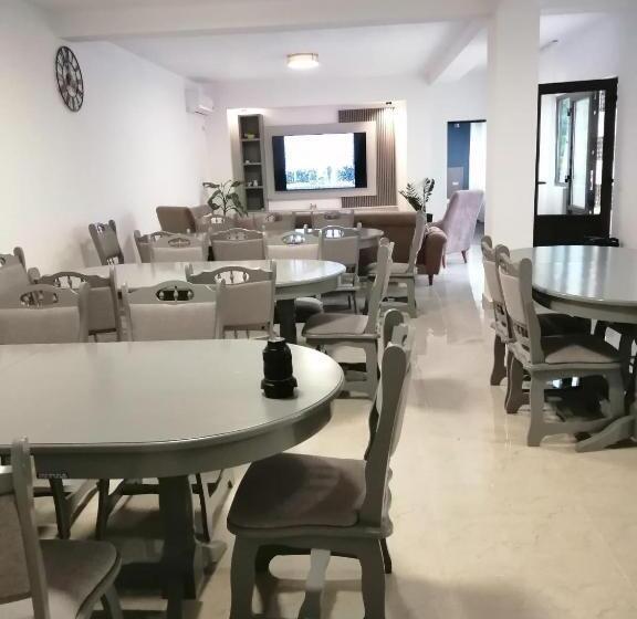 פנסיון La Roby Si Niko