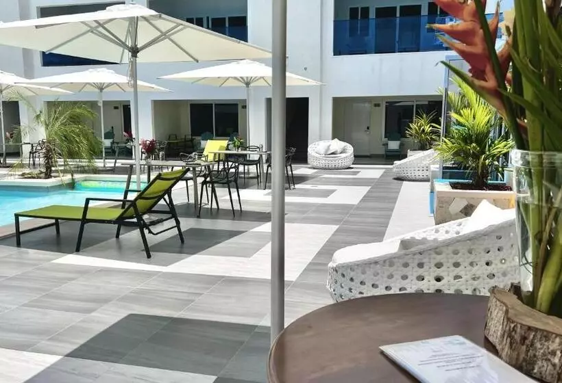 استراحتگاه Morgans Cliff Villa