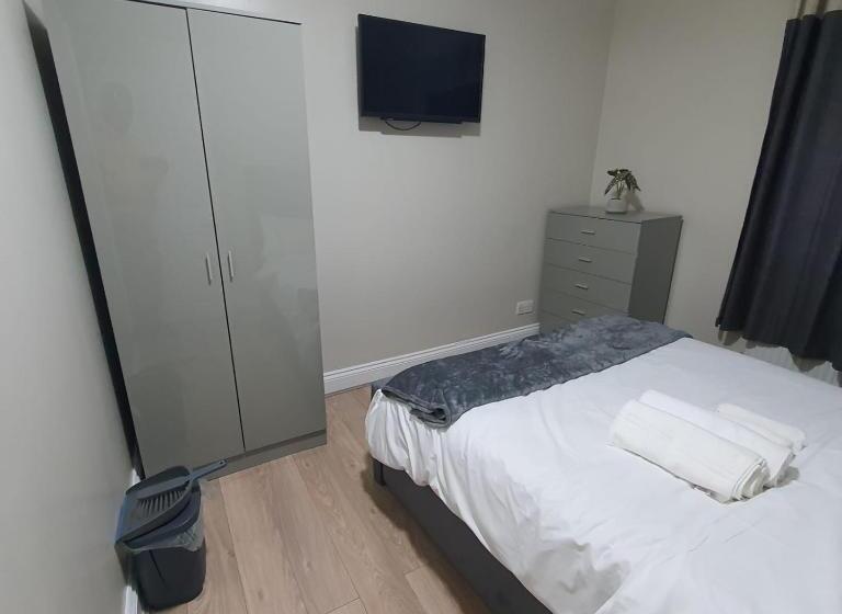 بنسيون Bungalow In Leafy Area