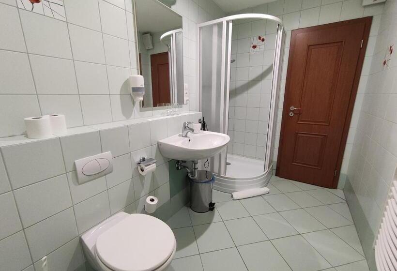 پانسیون Villa Cassandra