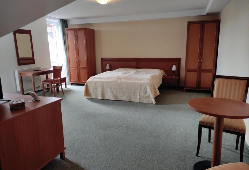 پانسیون Villa Cassandra