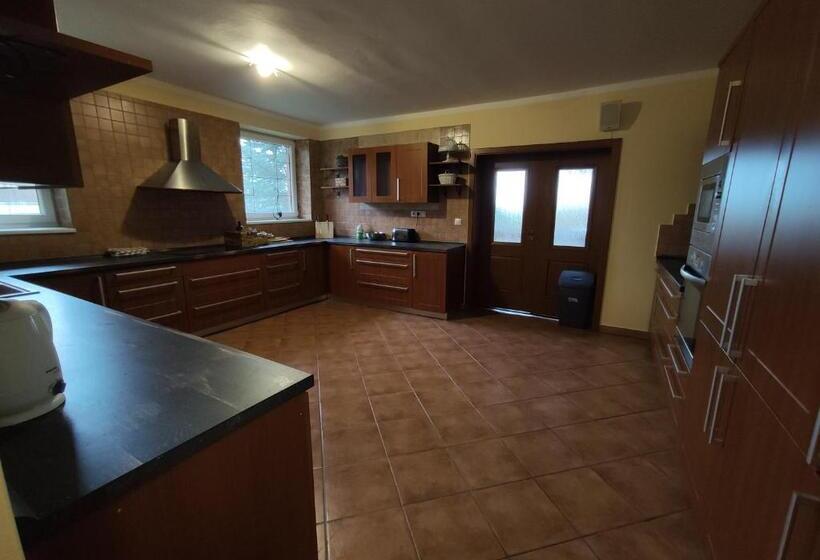 پانسیون Villa Cassandra