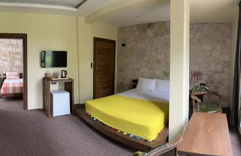 Queen Ci̇ty Hotel And Bungalov