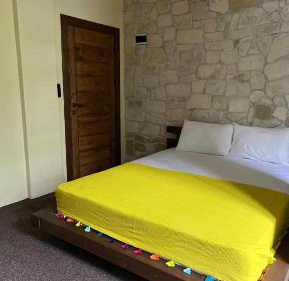 Queen Ci̇ty Hotel And Bungalov