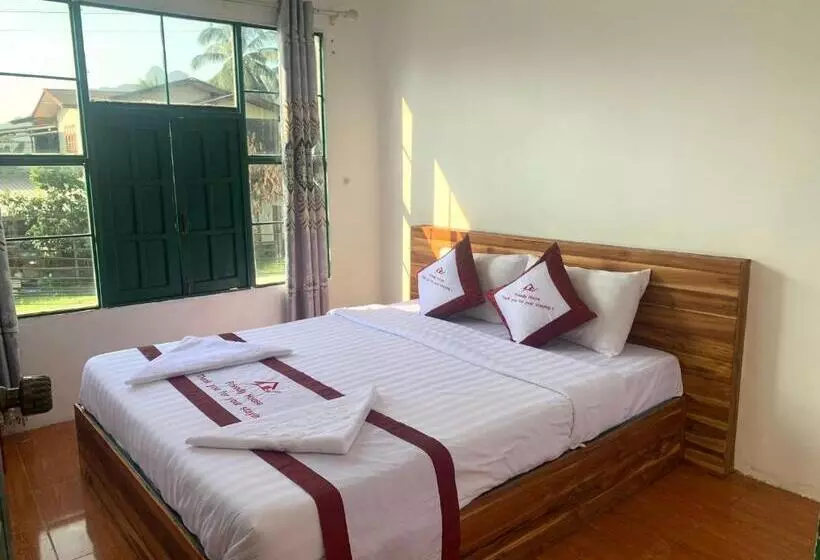 ベッドアンドブレックファースト Vang Vieng Lily Guesthouse