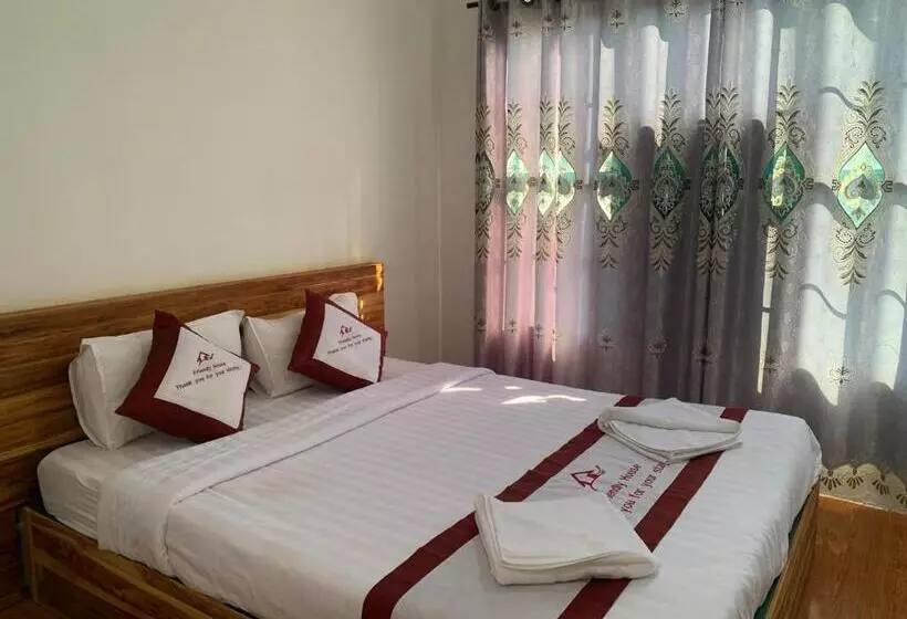 ベッドアンドブレックファースト Vang Vieng Lily Guesthouse
