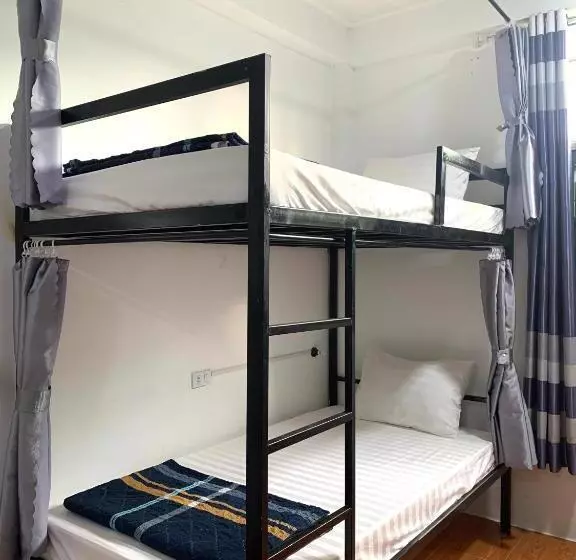 ベッドアンドブレックファースト Vang Vieng Lily Guesthouse