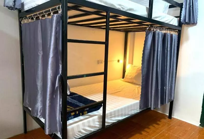 ベッドアンドブレックファースト Vang Vieng Lily Guesthouse