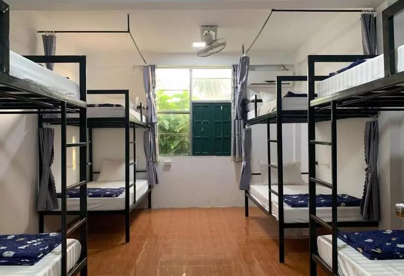 ベッドアンドブレックファースト Vang Vieng Lily Guesthouse