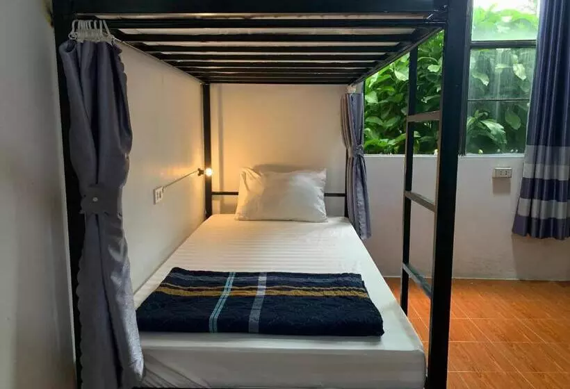 ベッドアンドブレックファースト Vang Vieng Lily Guesthouse