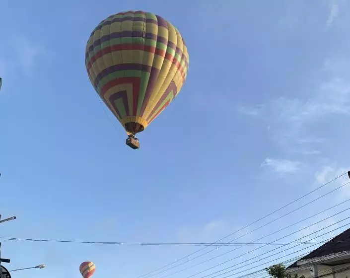 ベッドアンドブレックファースト Vang Vieng Lily Guesthouse