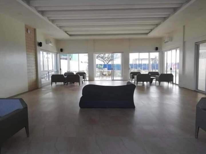 פנסיון Budget Condo 2 Bedrooms