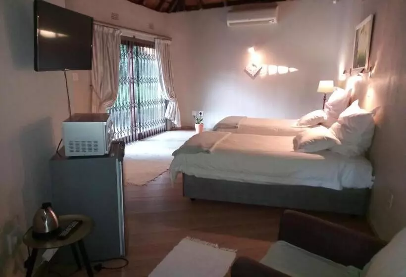 ペンション Ekuphumleni Holistic Healing Center