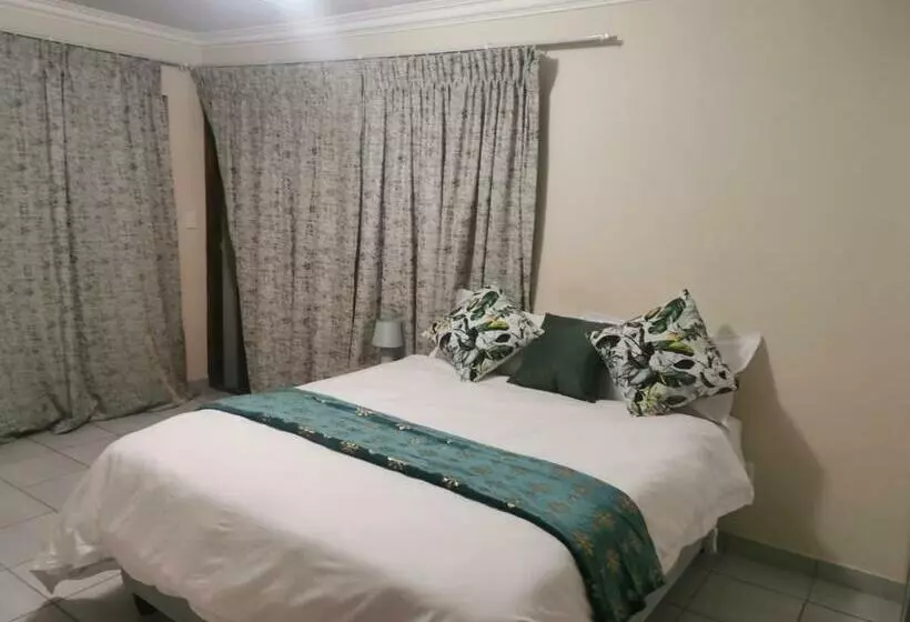 Phindulo Bed And Breakfast   No Loadshedding, Smart Tvs & Unlimited Free Fibre Wifi