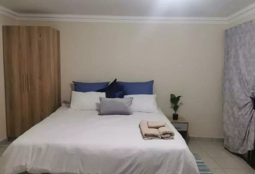 Phindulo Bed And Breakfast   No Loadshedding, Smart Tvs & Unlimited Free Fibre Wifi