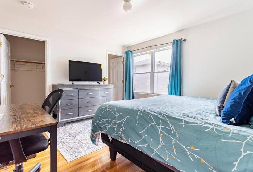 تختخواب و صبحانه Ruby Suites 2a