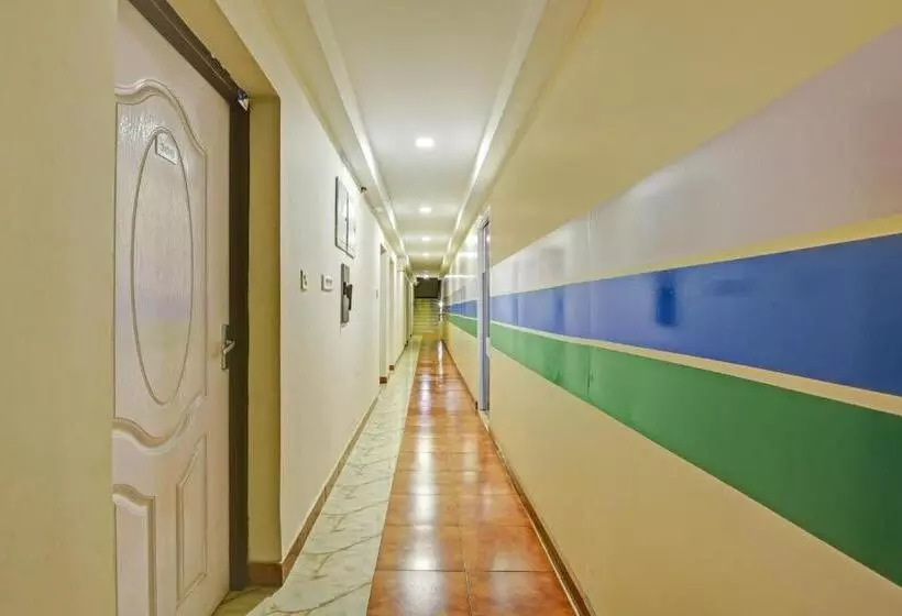 ホテル Super Oyo Flagship Karipur Residency