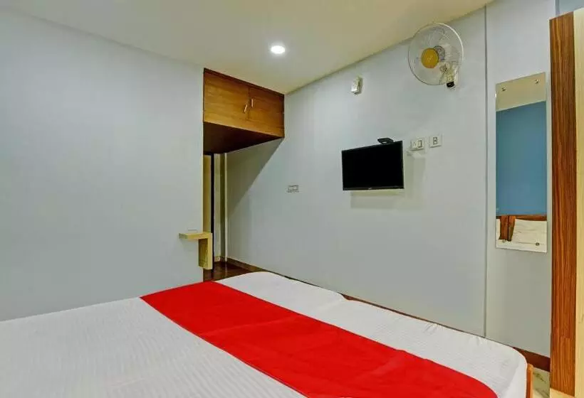 ホテル Super Oyo Flagship Karipur Residency