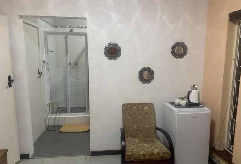 Пансион Maisha@toti