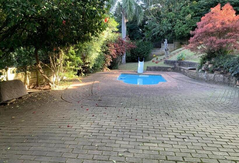 Пансион Maisha@toti