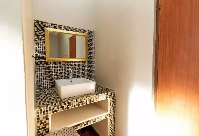 پانسیون Somethin Special