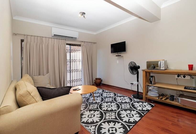 بنسيون Somethin Special