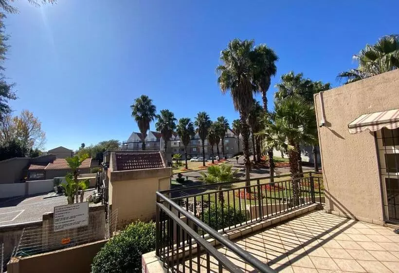 ペンション Sunny Stay Guesthouse Rooms And Breakfast Option