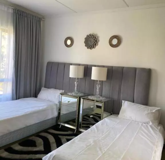 ペンション Sunny Stay Guesthouse Rooms And Breakfast Option