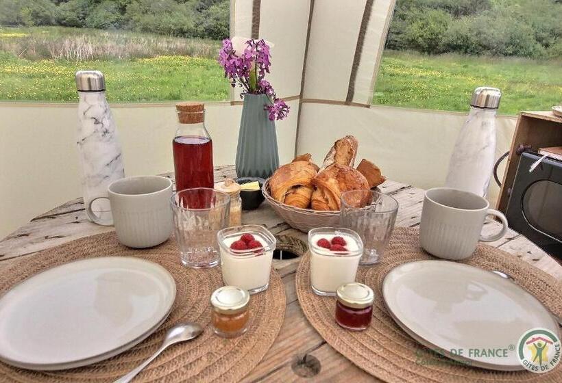 Bed and Breakfast La Caleche De Kergomar