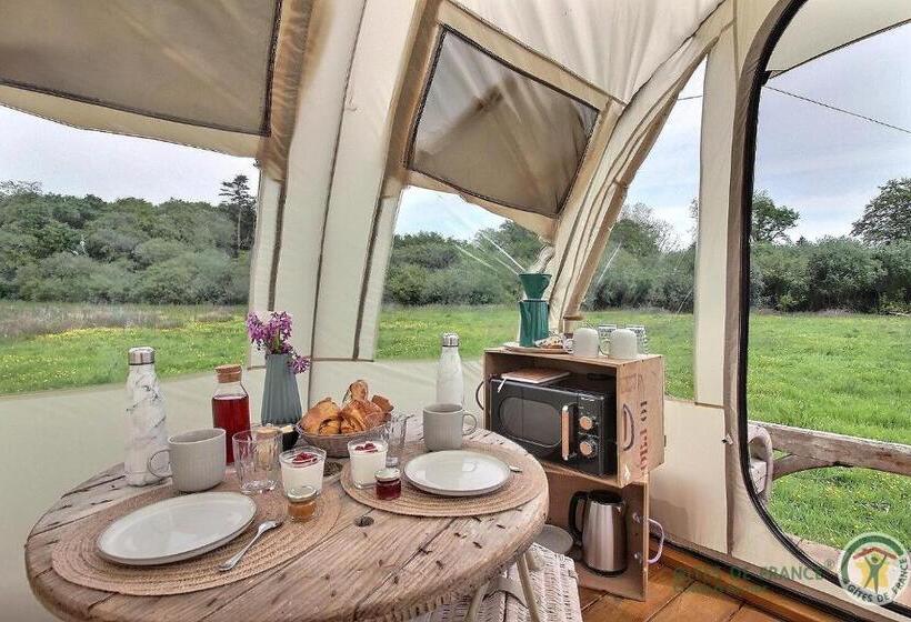 Bed and Breakfast La Caleche De Kergomar