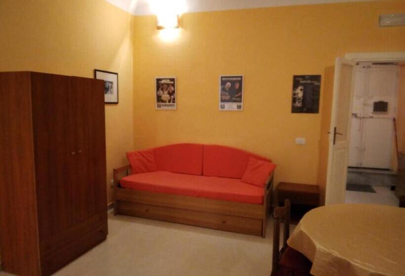 بنسيون Foresteria Del Teatro