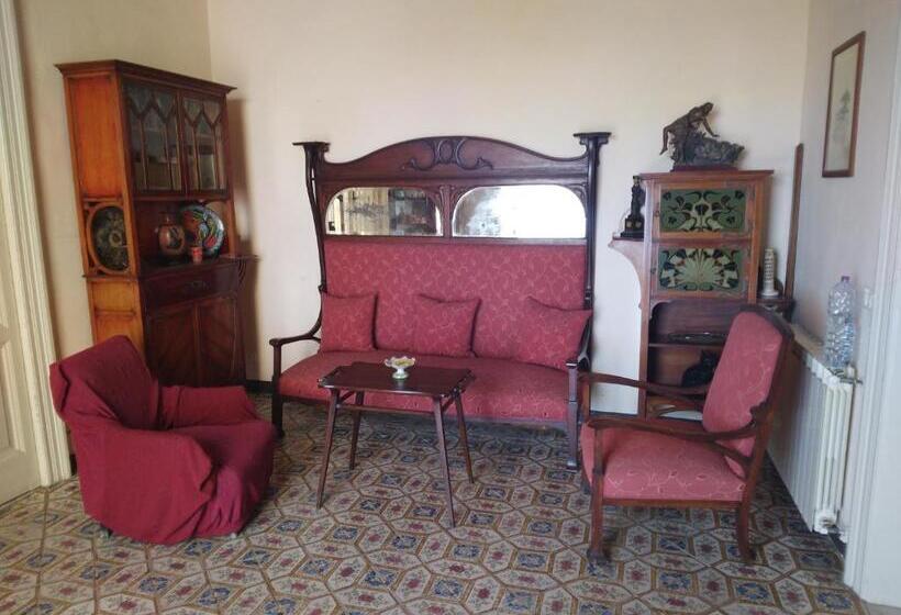 بنسيون Foresteria Del Teatro