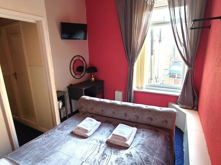 פנסיון Harriette S Guest House