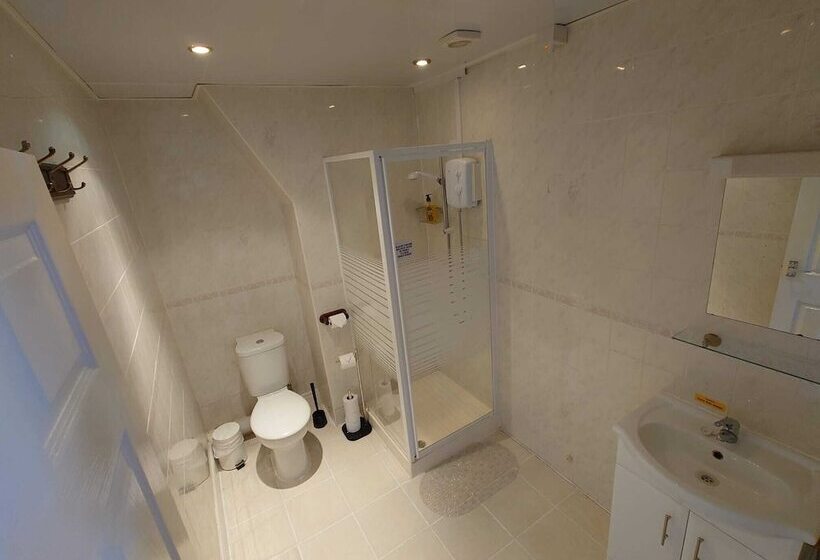 פנסיון Harriette S Guest House